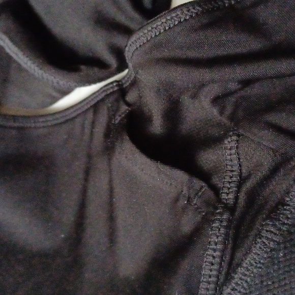 $4 Add-on Black Sports Bra - Size XL - Picture 5 of 9